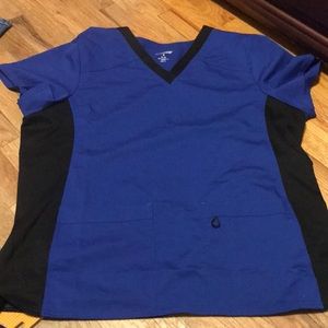 Scrub shirt